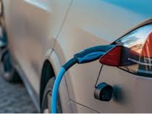 Oteller, AVM’ler ve Restoranlar İçin Araç Şarj Hizmeti Sunmanın Avantajları