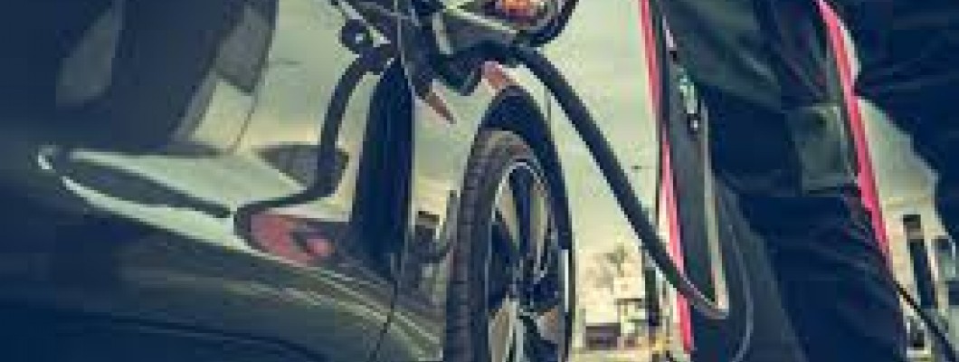 Otomotiv Sektöründe Yeni Dönem: Elektrikli Araç Ekspertiz Uzmanlığı